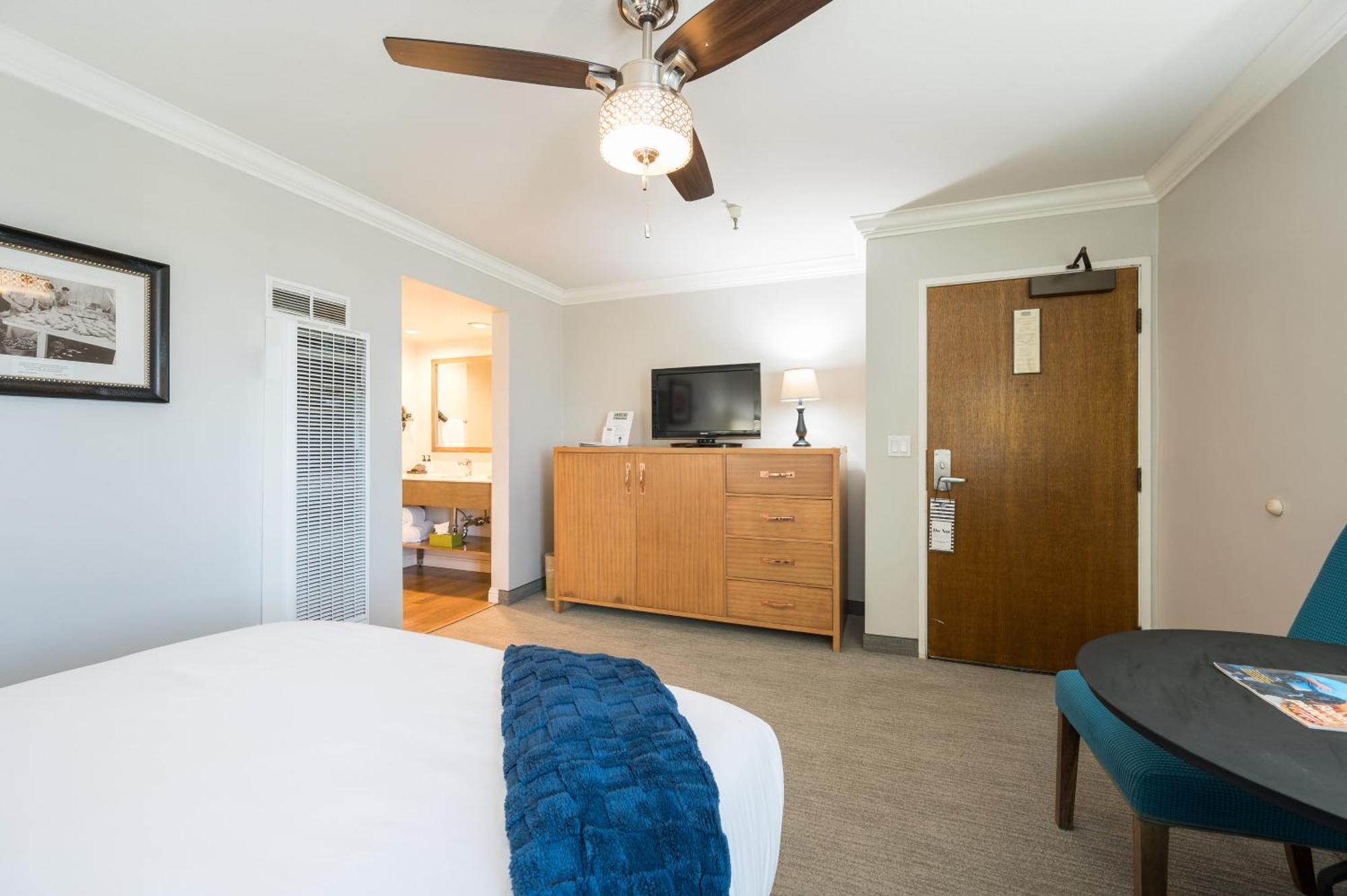 456 Embarcadero & Inn Morro Bay