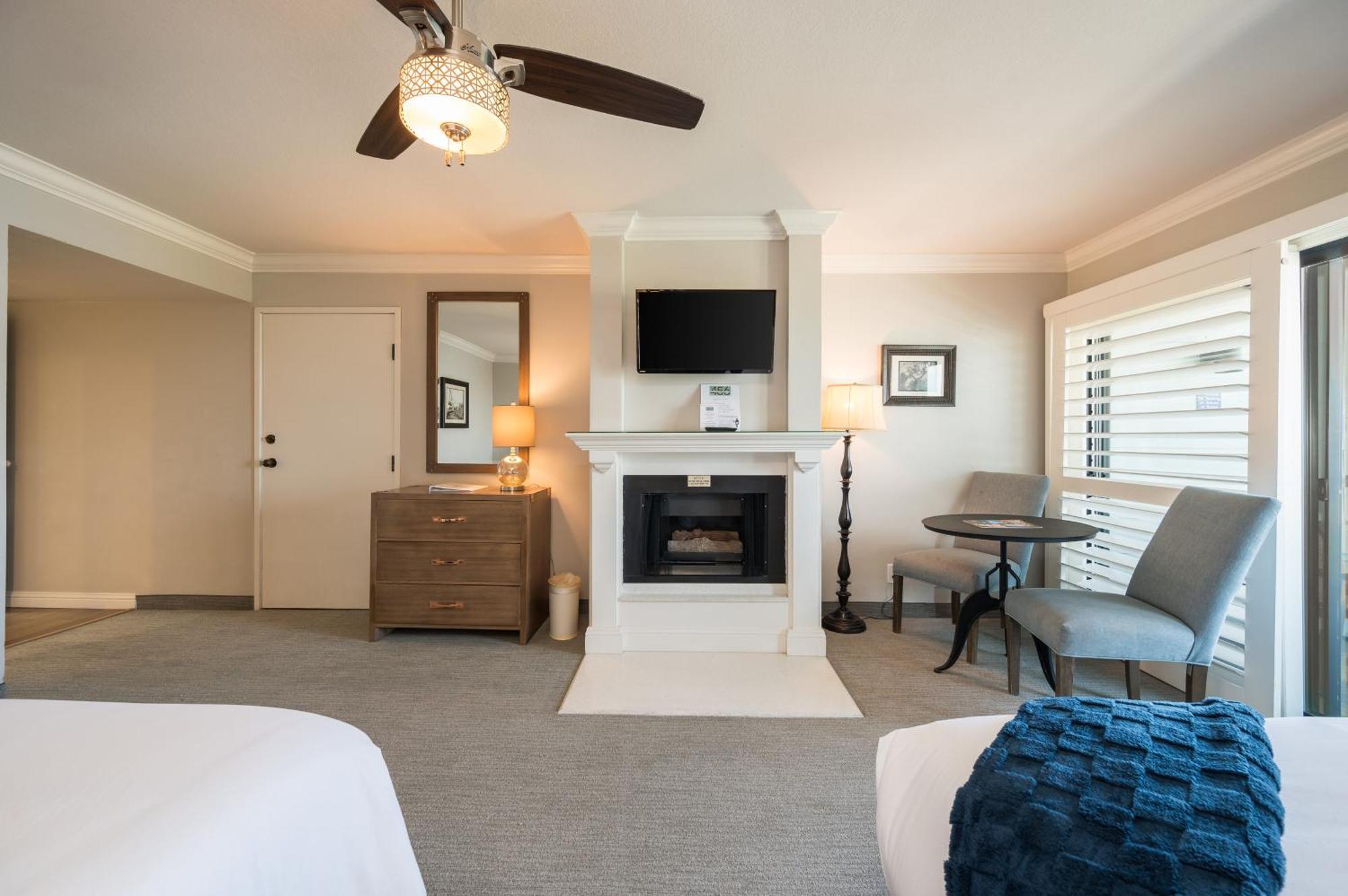 456 Embarcadero & Morro Bay