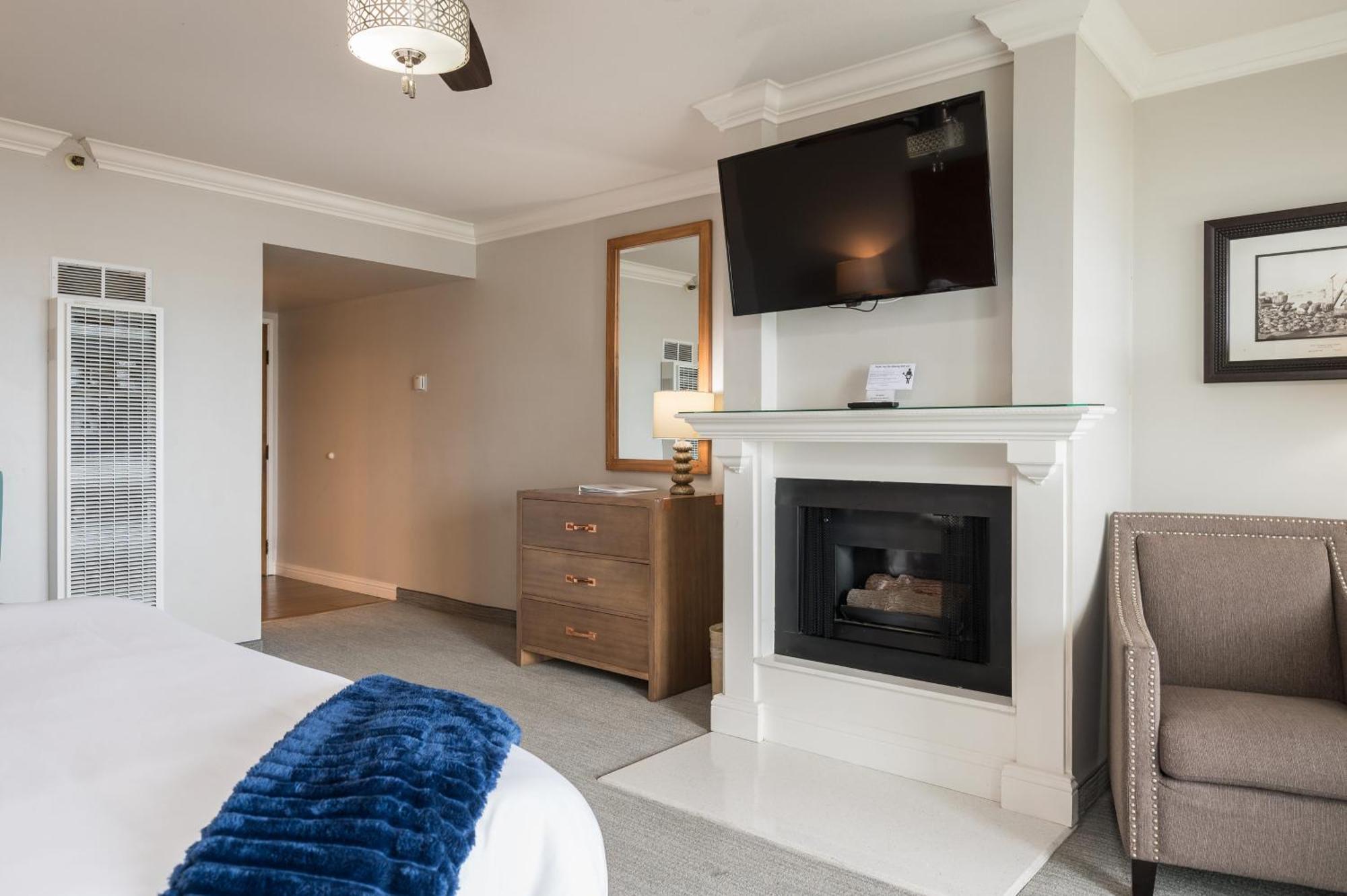 456 Embarcadero & Inn Morro Bay