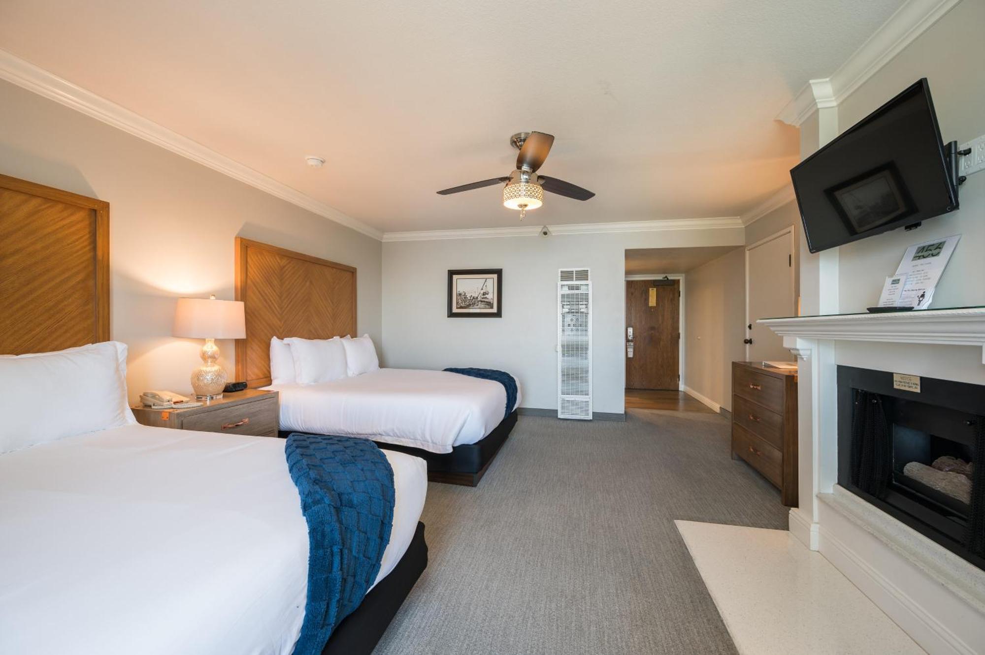 456 Embarcadero & Inn 3*