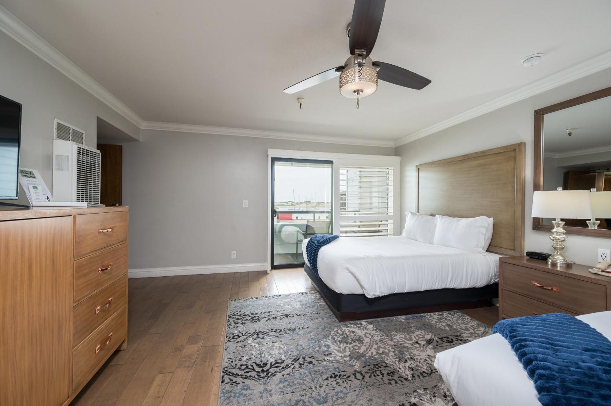 456 Embarcadero & 3* Morro Bay