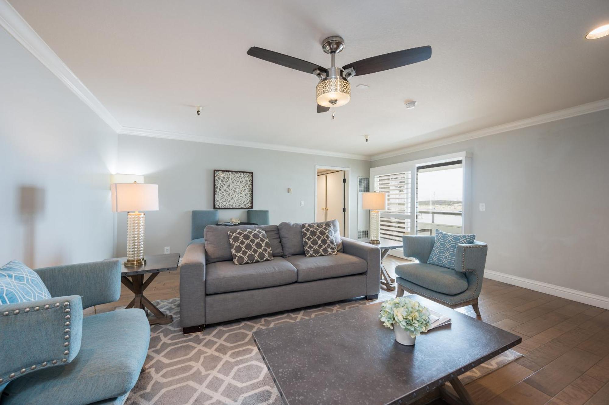 456 Embarcadero & 3* Morro Bay