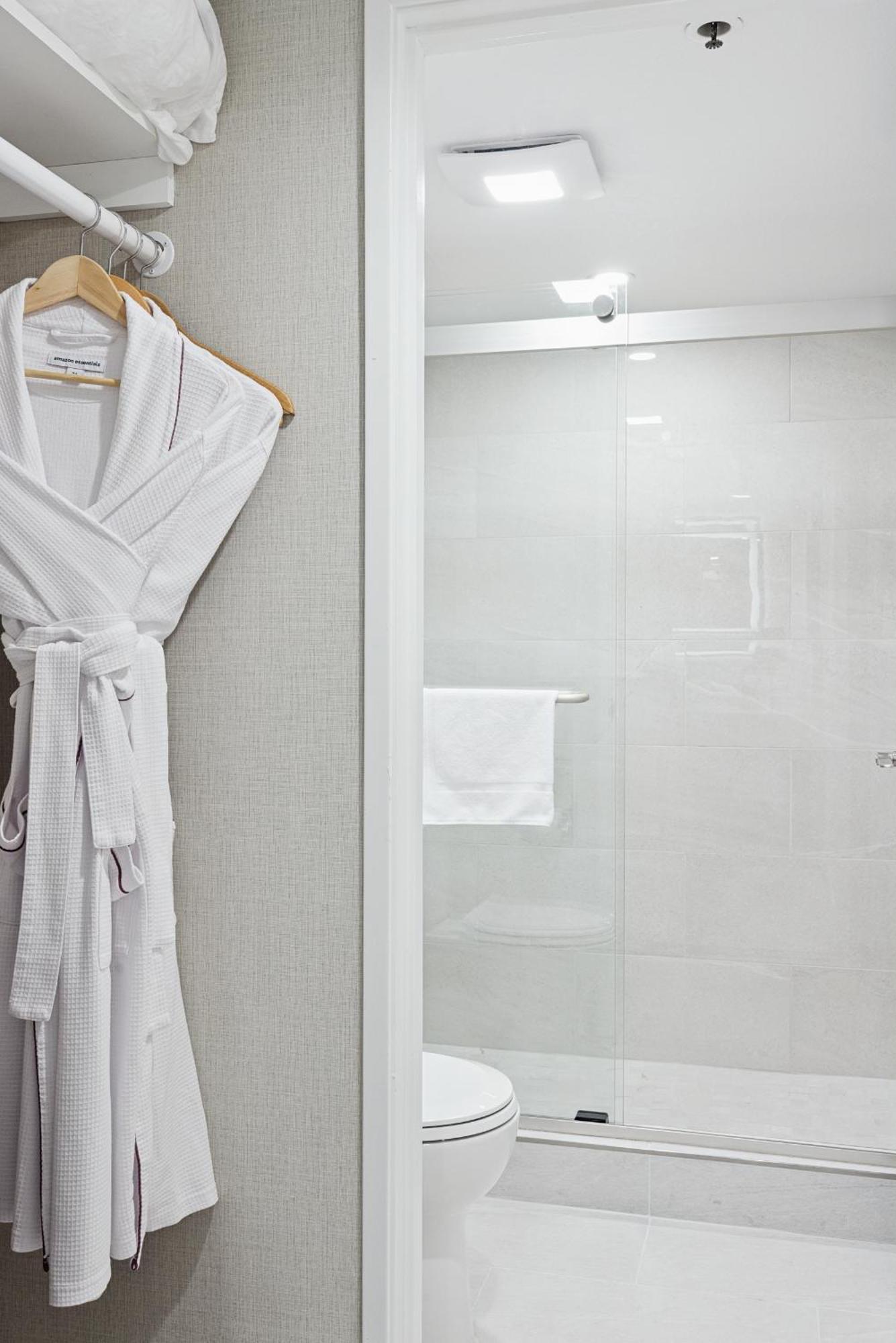 456 Embarcadero & Inn 3*