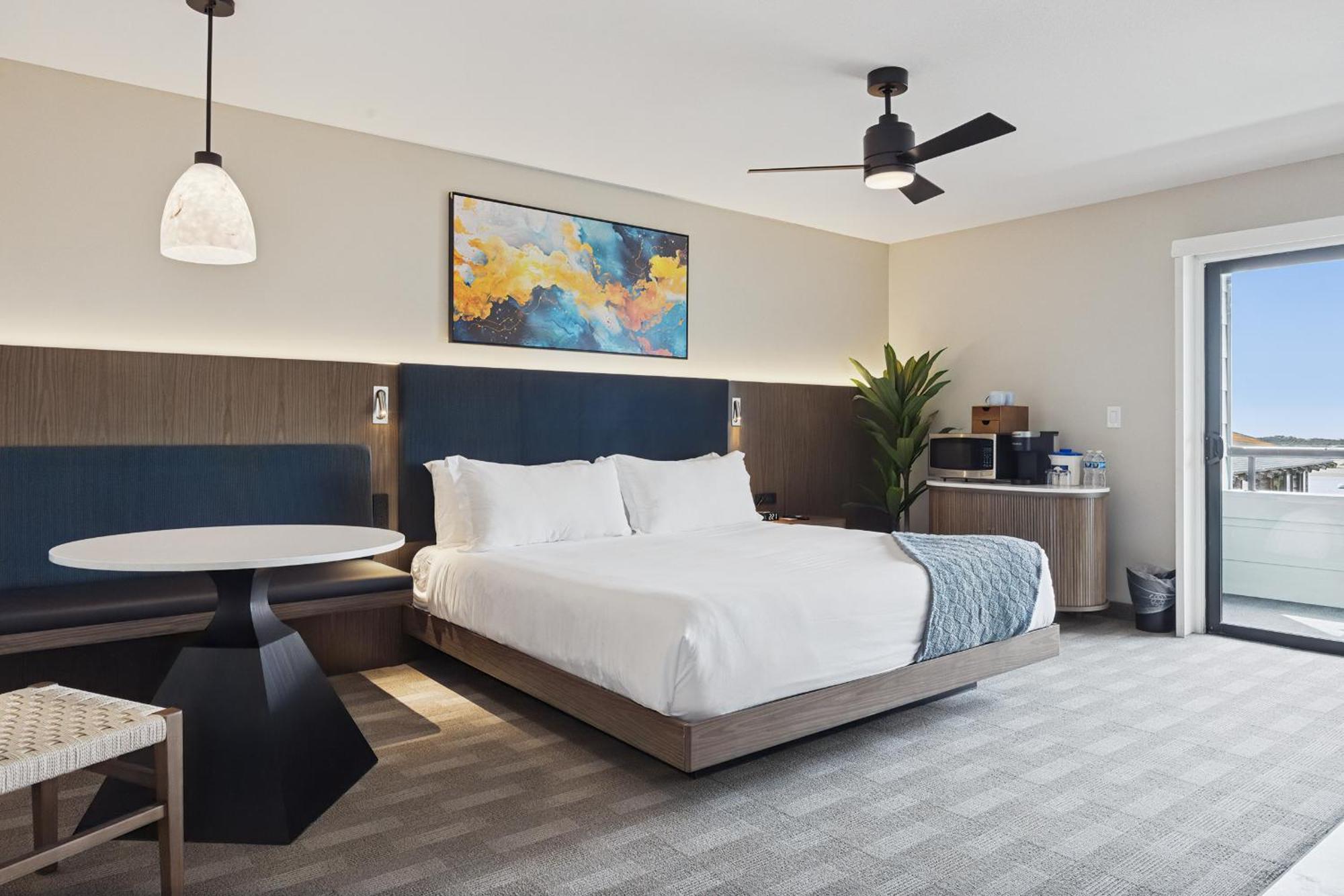 456 Embarcadero & 3* Morro Bay