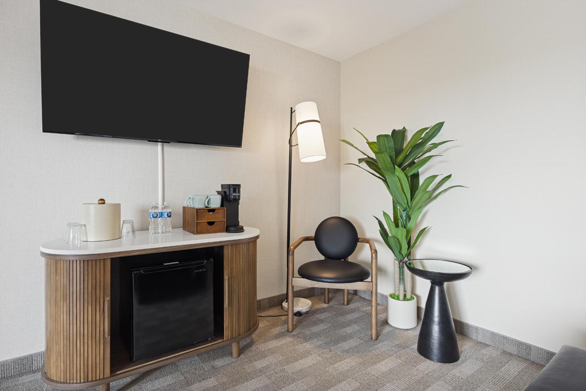 456 Embarcadero &