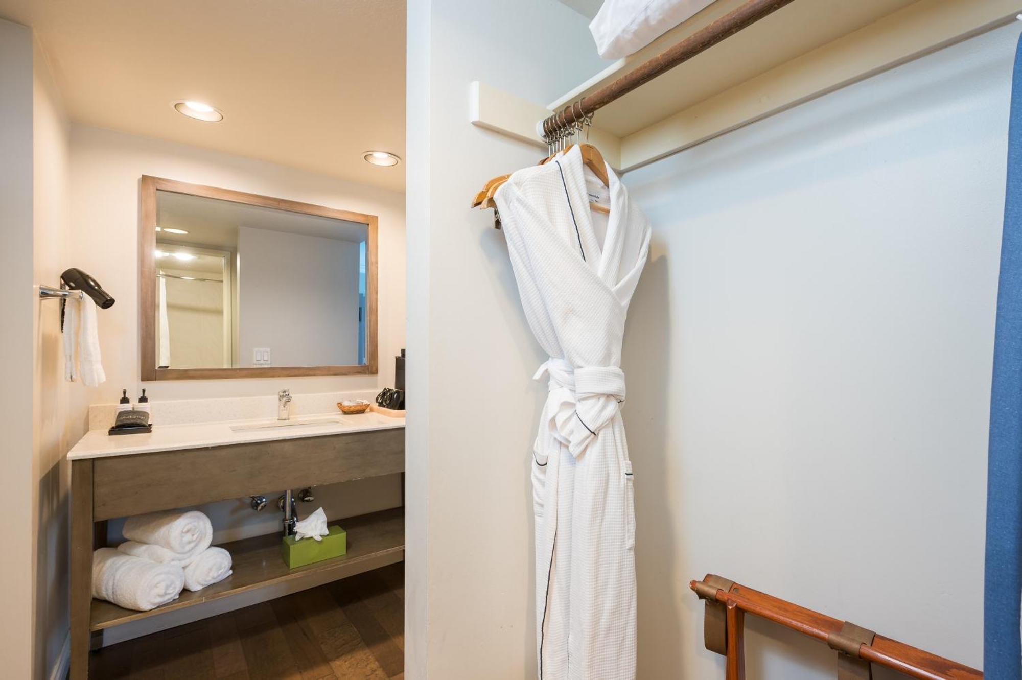 Inn 456 Embarcadero & 3*
