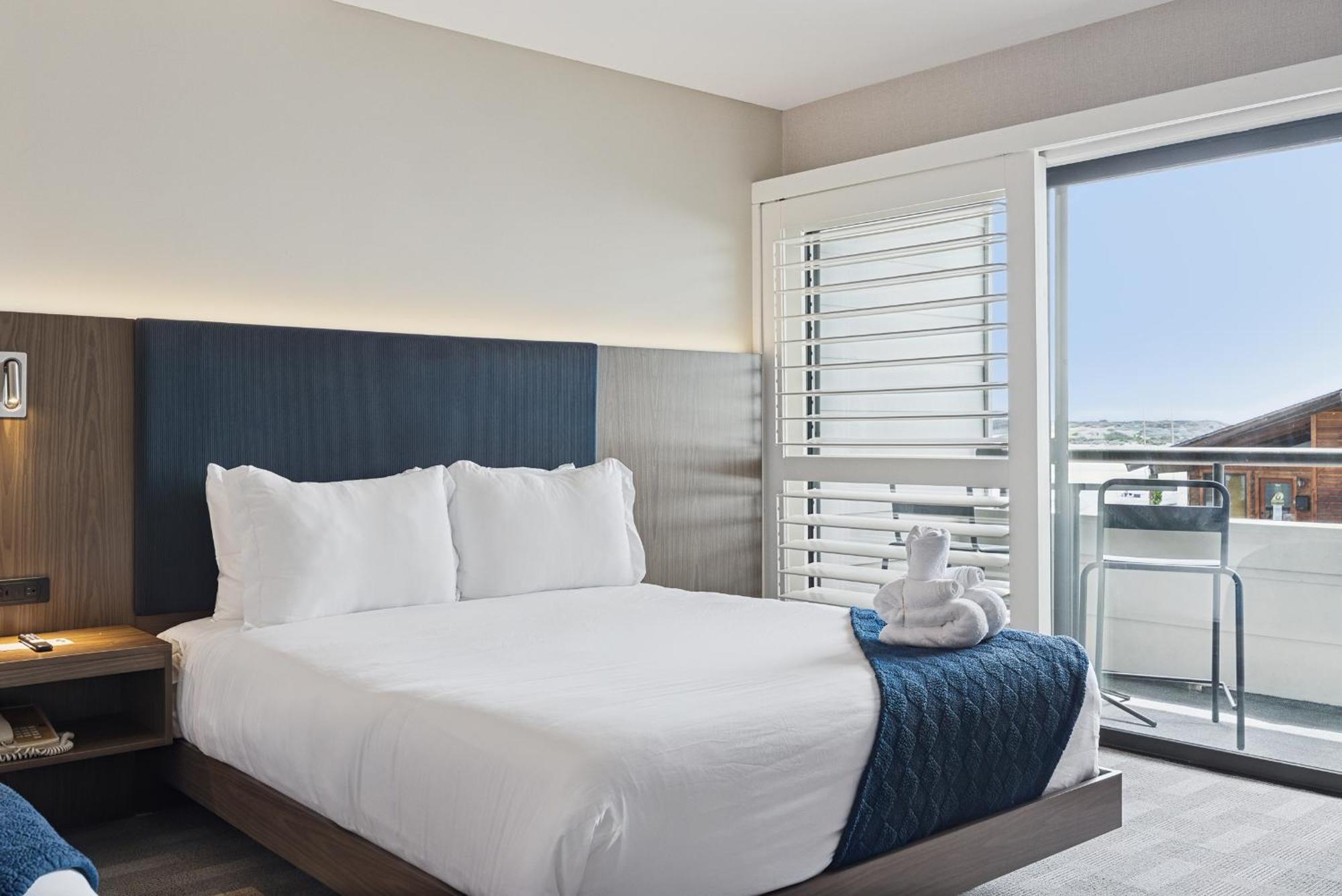 456 Embarcadero & Inn 3*