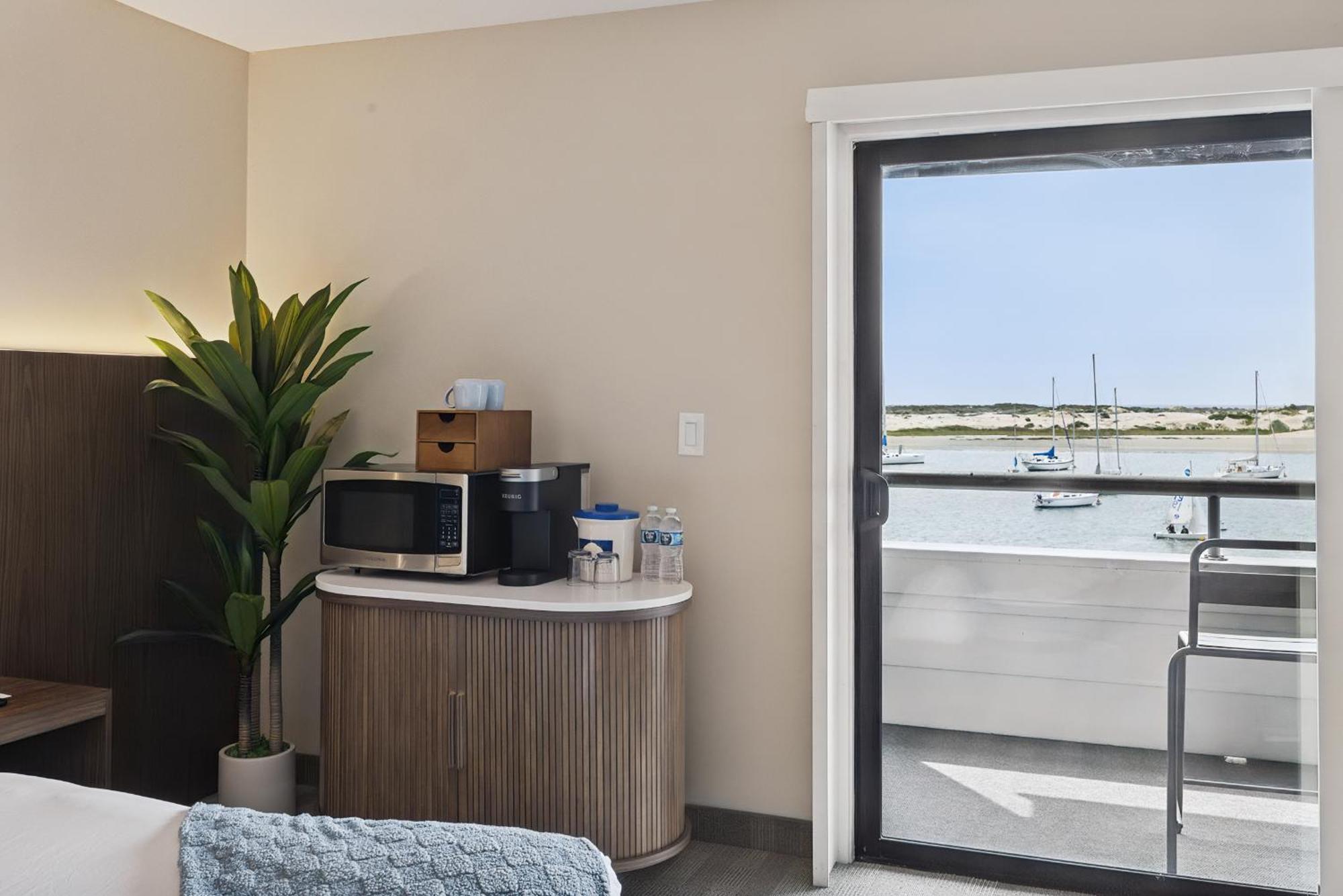 Inn 456 Embarcadero & Morro Bay